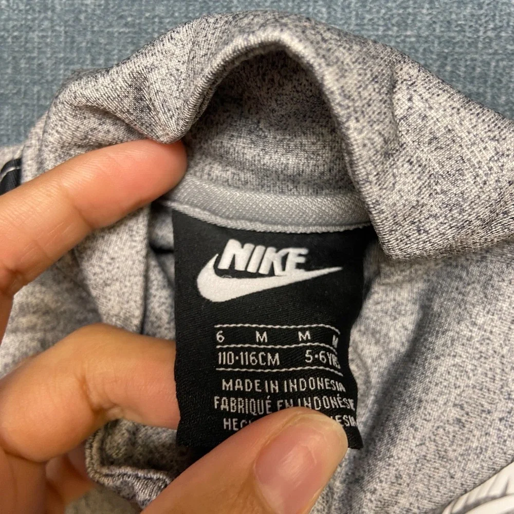Nike Track Jacket Girl 6 Heather Gray Full Zip Mock Neck Swoosh Logo Performance